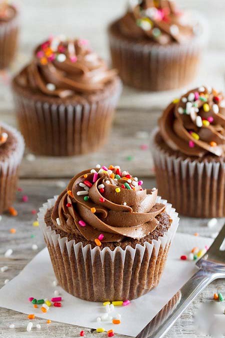 chocolate muffins recipe 03 طرز تهیه انواع مافین شکلاتی