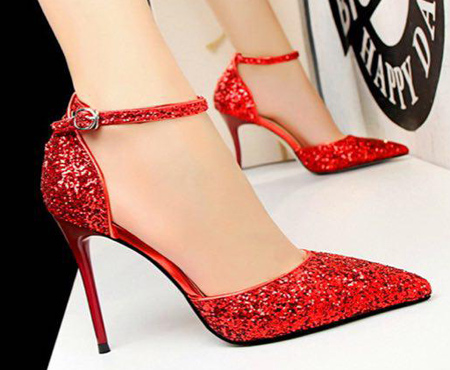 high1 heeled shoes4 روش های ست کردن کفش های پاشنه بلند رنگی